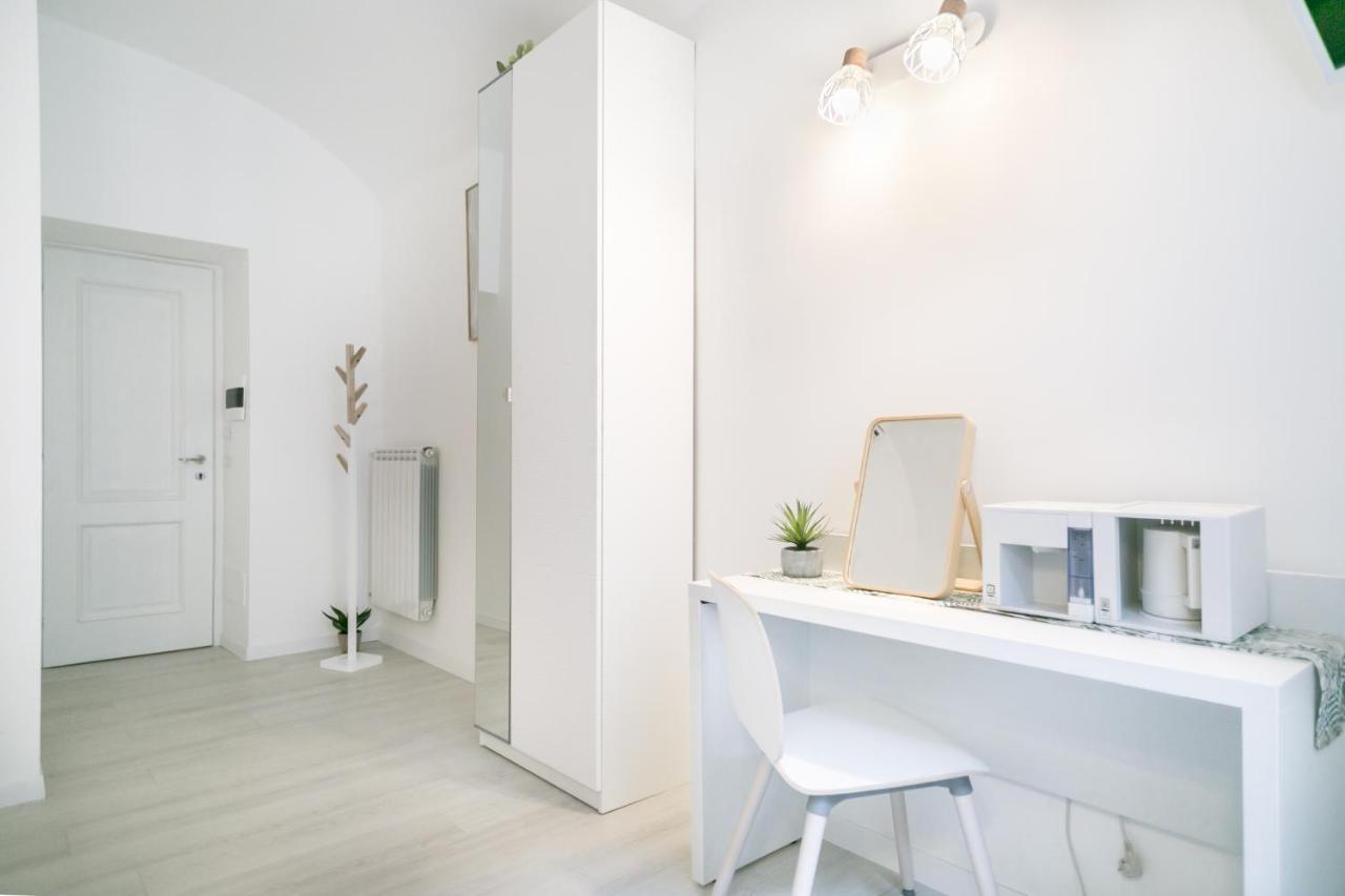 White Candia Guesthouse Roma Exterior foto